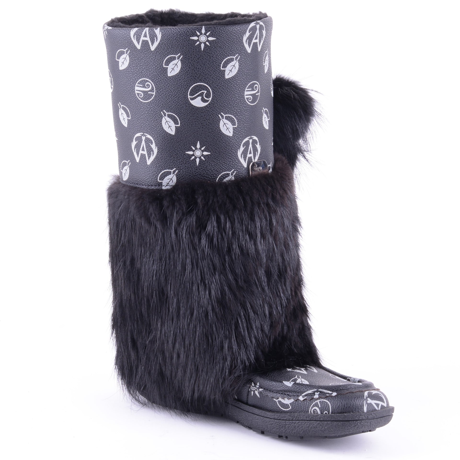 LUNA EN CASTOR NOIR — Le mukluk signature, entre éthique et tradition