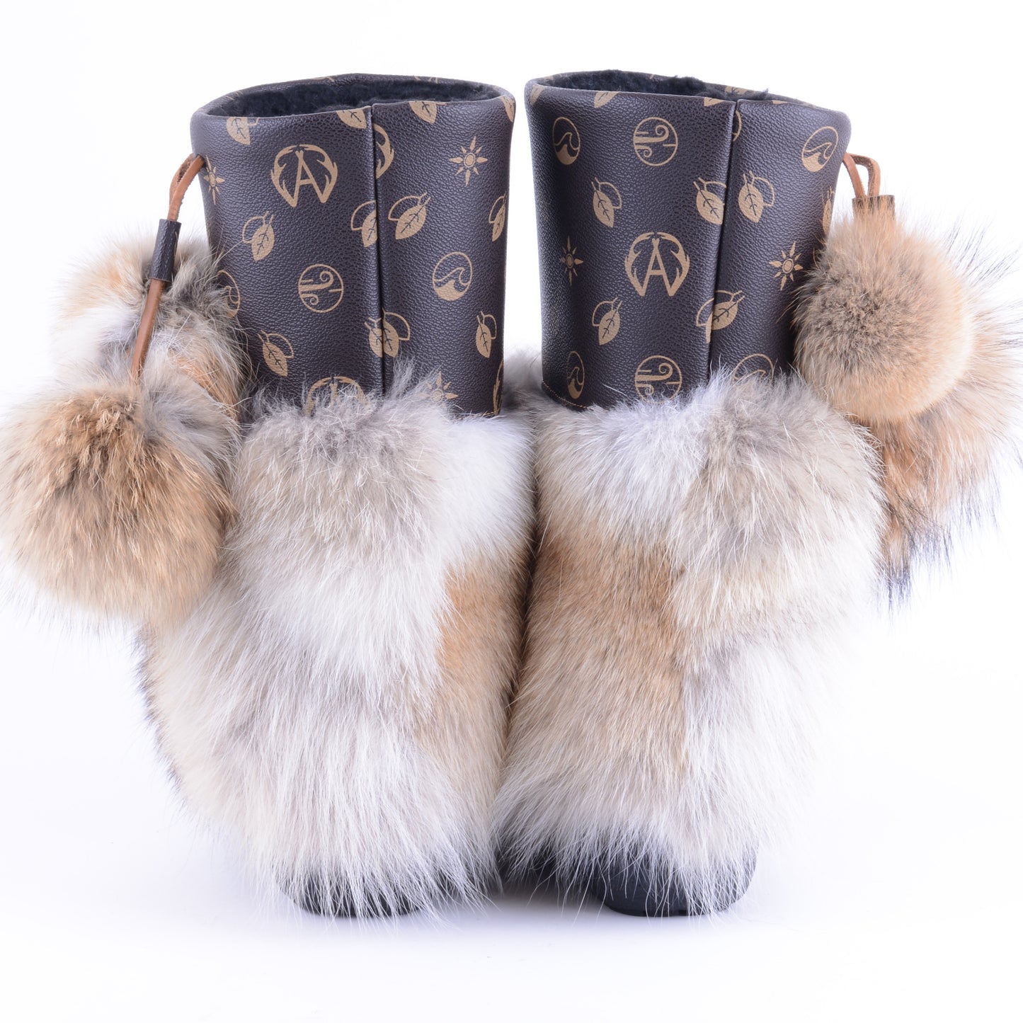 Mukluk terra en coyote