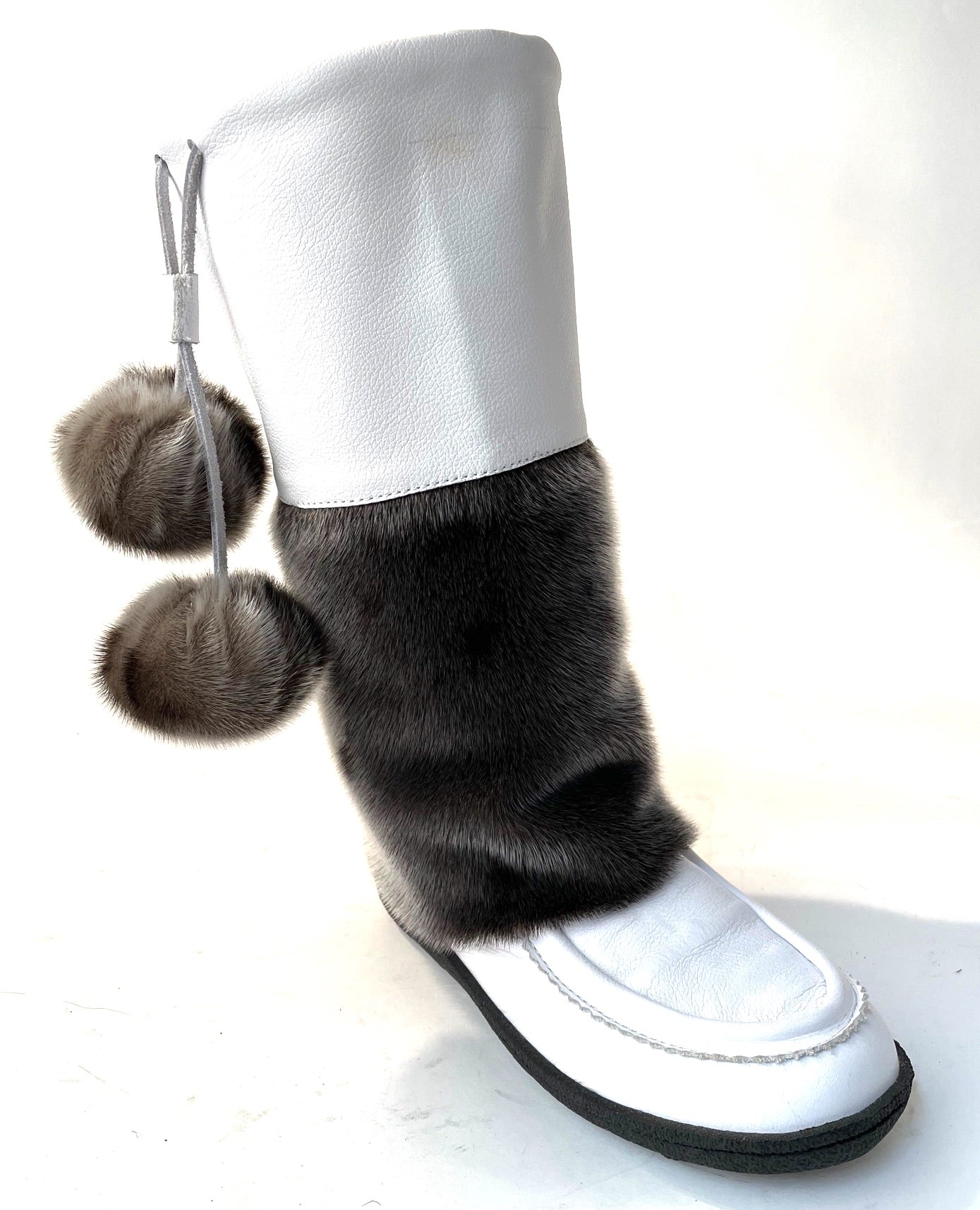 ATSHIK — Le mukluk de la côte